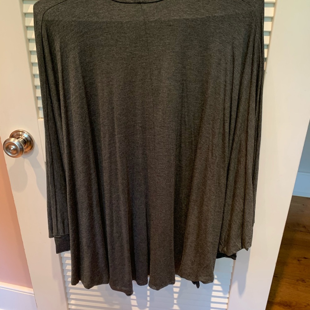 Poncho - Picture 2 of 2